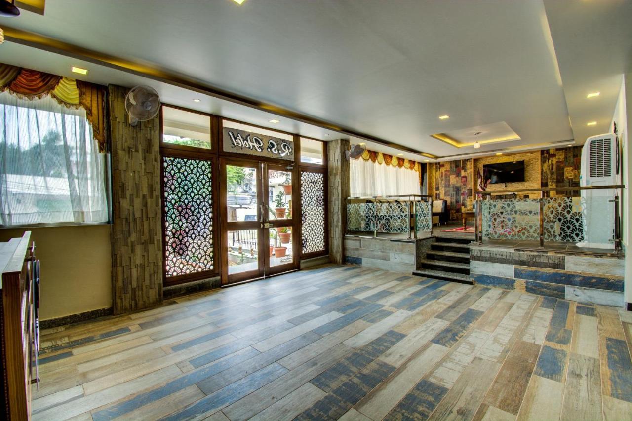 Collection O 16578 Rs Palace بوشكار المظهر الخارجي الصورة